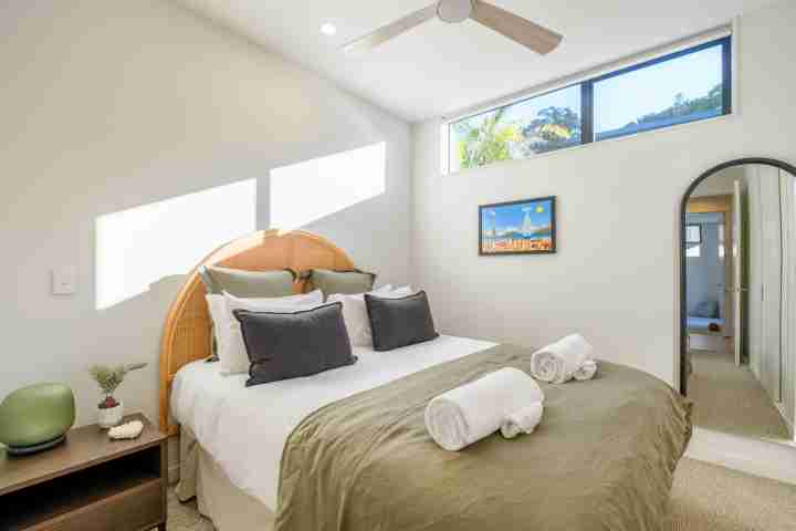 Waiata Beach House Master Bedroom