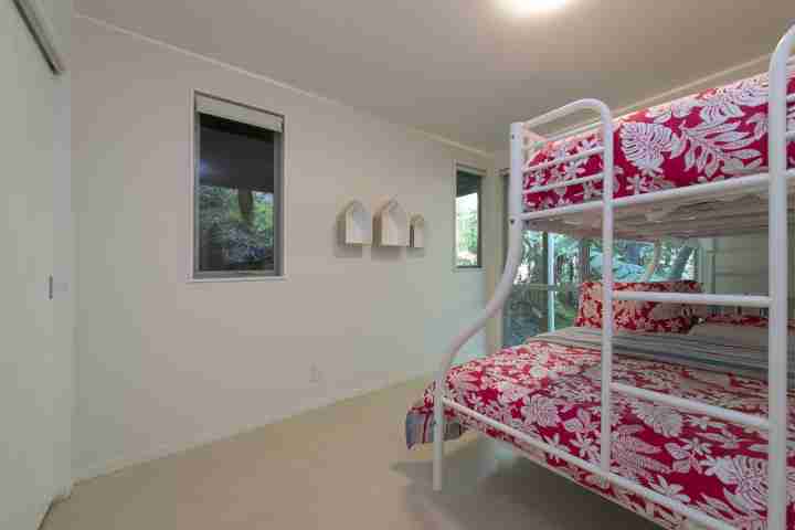 Ted's Cottage Single and Double Bunk Room for your Waiheke family holiday